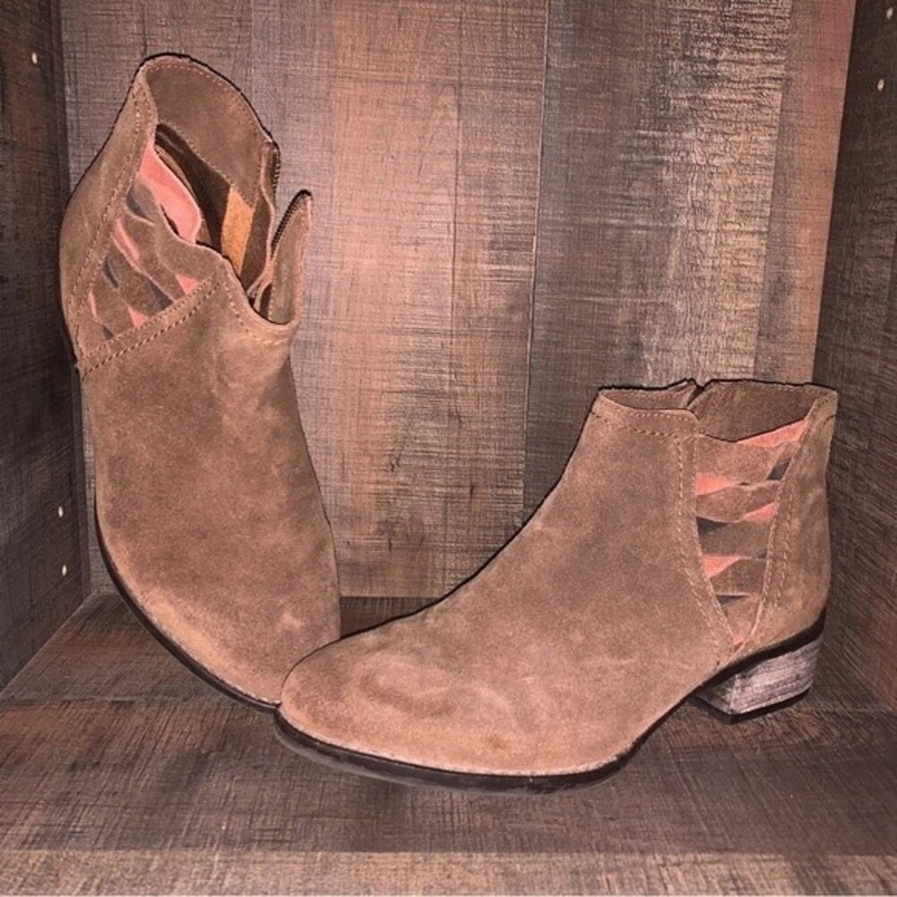 NAUGHTY MONKEY Boots - ankle- size 8